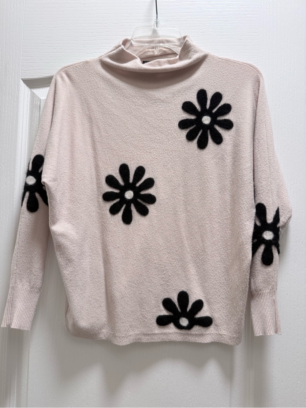 Womenβs Cream Daisy-Accent Turtleneck Sweater